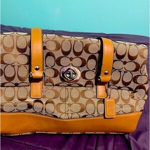 Coach Signature satchel bag. Not new but in good condition